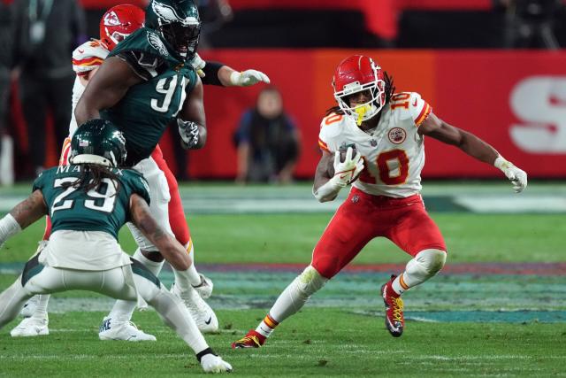 Chiefs RB Isiah Pacheco returns to practice as a non-contact player