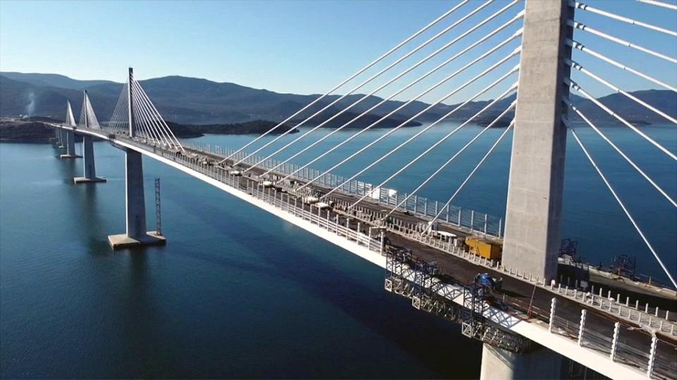 Puente Peljesac en Croacia.