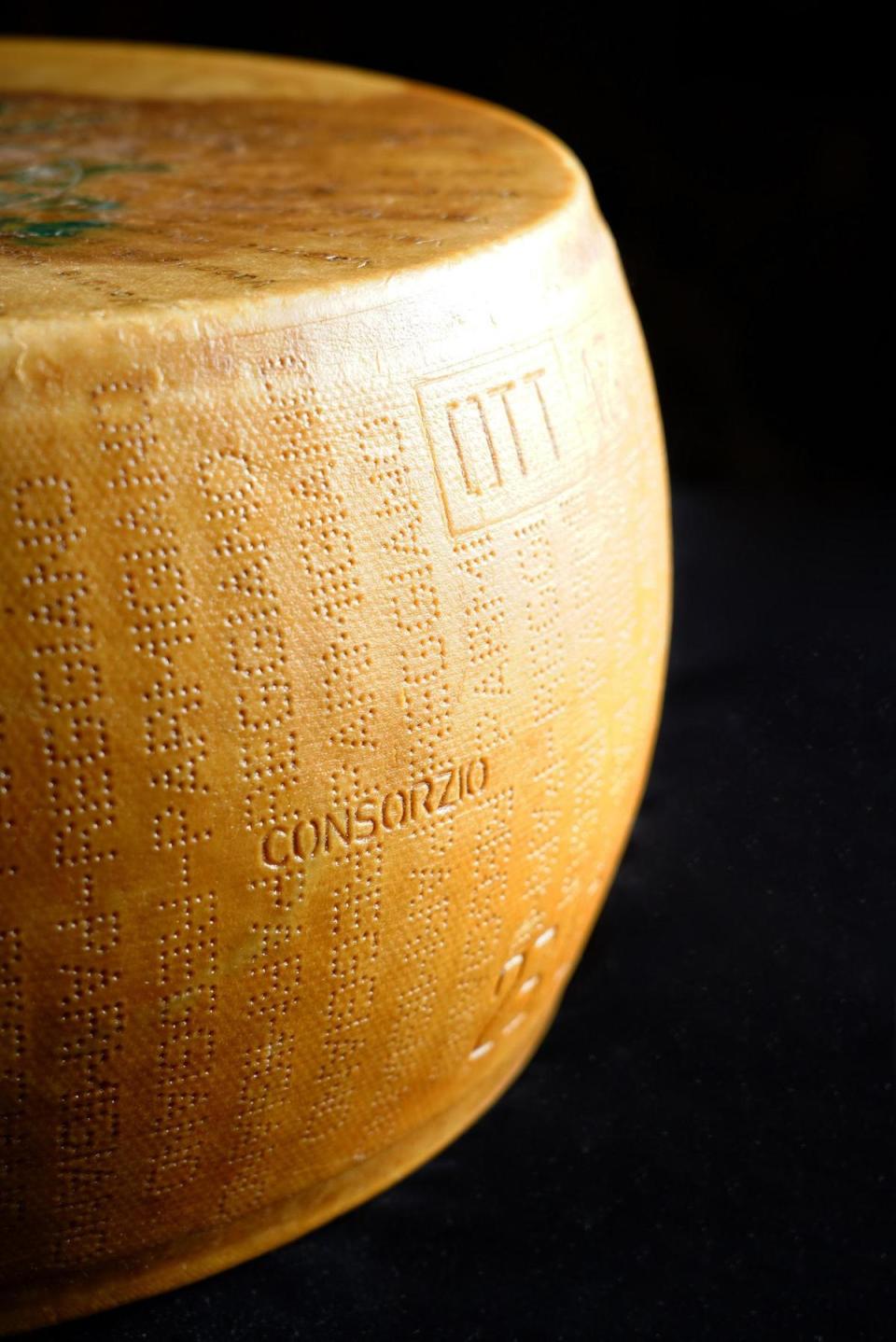 Parmigiano Reggiano Vacche Rosse 珍貴乳牛紅牛帕米吉阿諾乾酪。（CIMES君尹提供）