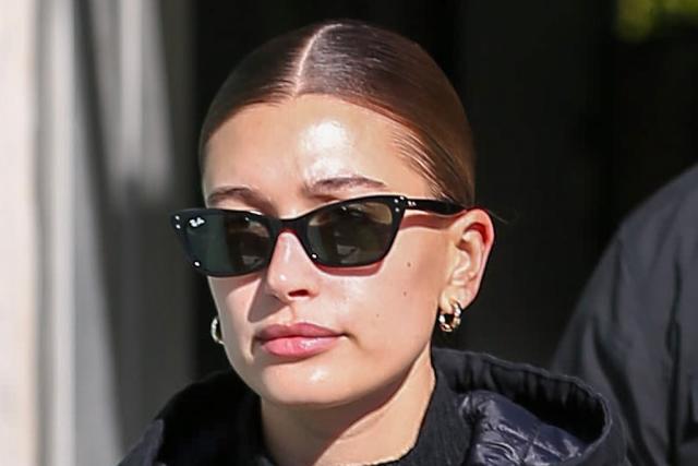 Hailey Bieber Masters Pilates Style in All-Black Leggings, Turtleneck and  Chunky Sneakers