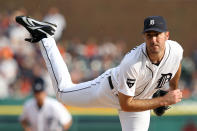 DETROIT, MI - OCTOBER 13: Justin Verlander #35 of the Detroit Tigers throws a pitch against the Detroit Tigers in the first inning of Game Five of the American League Championship Series at Comerica Park on October 13, 2011 in Detroit, Michigan. (Photo by Leon Halip/Getty Images)