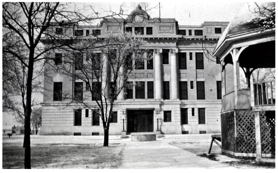 The stately 1916 Lubbock County Courthouse was the site of the 1947 George Holland capital murder trial.