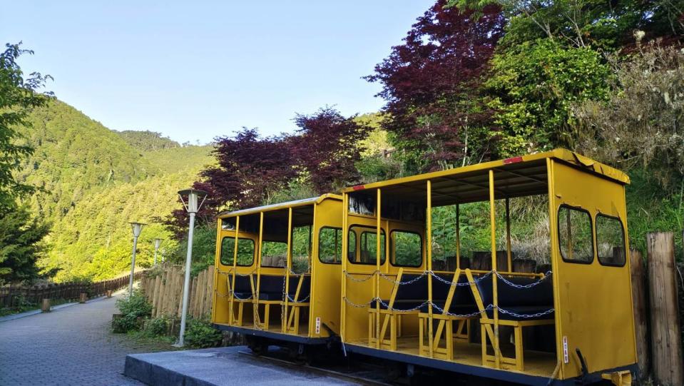 太平山國家森林遊樂區加強防疫措施，啟動人數管制。（圖為太平山蹦蹦車）   圖：翻攝自羅東林管處官網