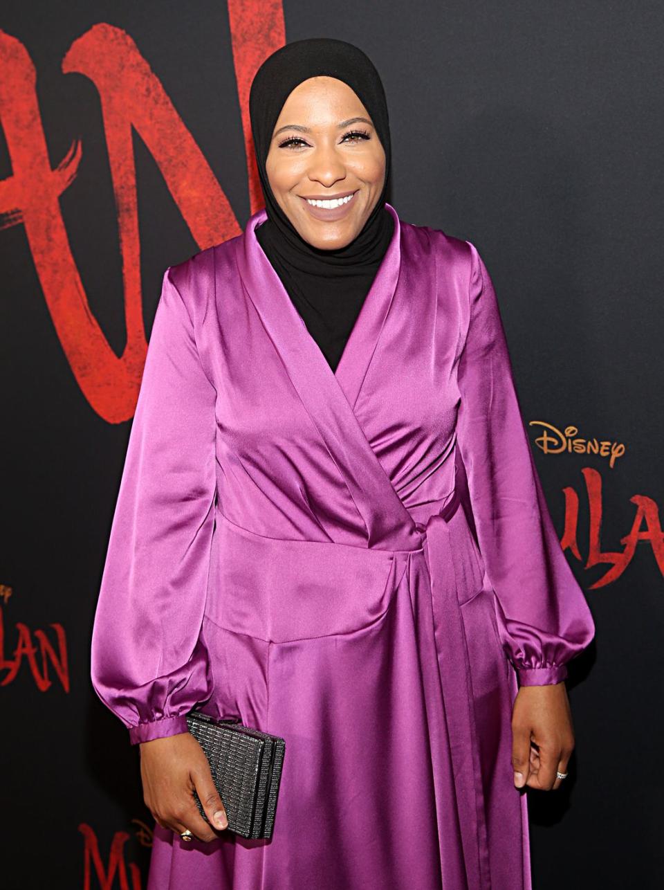 famous black women ibtihaj muhammad los angeles world premiere of disney's mulan