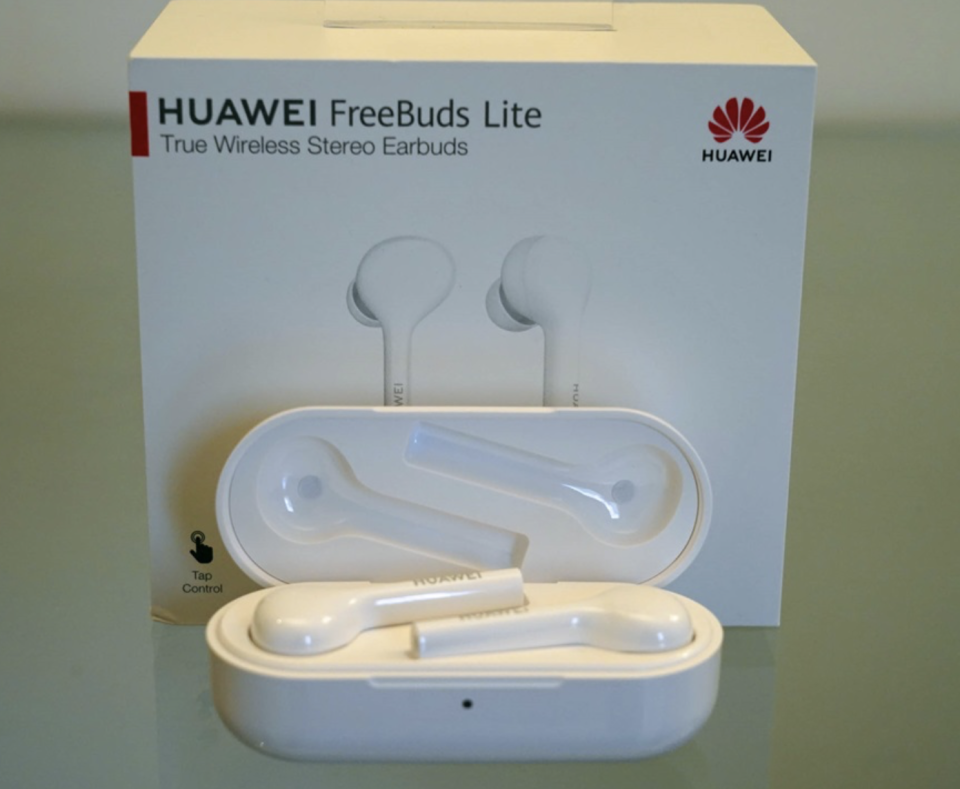 <p>Tra i modelli in circolazione quelli di Huawei rappresentano forse il miglior compromesso prezzo/prestazioni. Il costo? 129 euro ma su Amazon si trovano già a 79 euro e con un prezzo così le FreeBuds Lite non hanno rivali. </p>