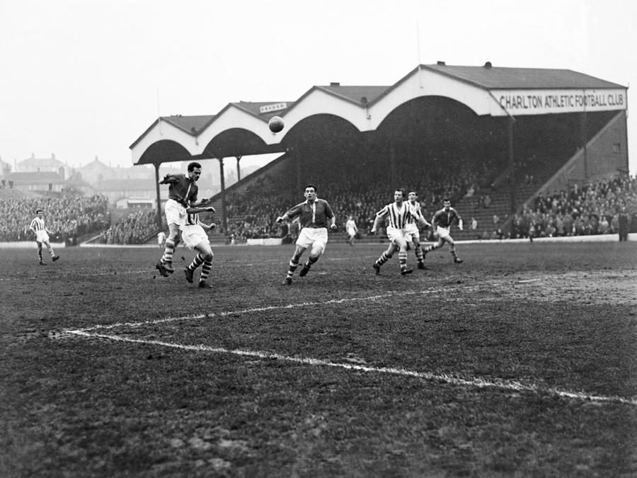 <p>1957: Charlton 7 Huddersfield 6. In the old Second Division on a grey December day, Huddersfield led 5-1 at the Valley with 26 minutes remaining. The rest is history. Johnny Summers tattled in five goals as the home side went 6-5 up, Stan Howard made it 6-6 before Johnny ‘Buck’ Ryan scored Charlton’s winner in the last minute. The Terriers are the only team in English football history to score six goals and lose a League match. </p>