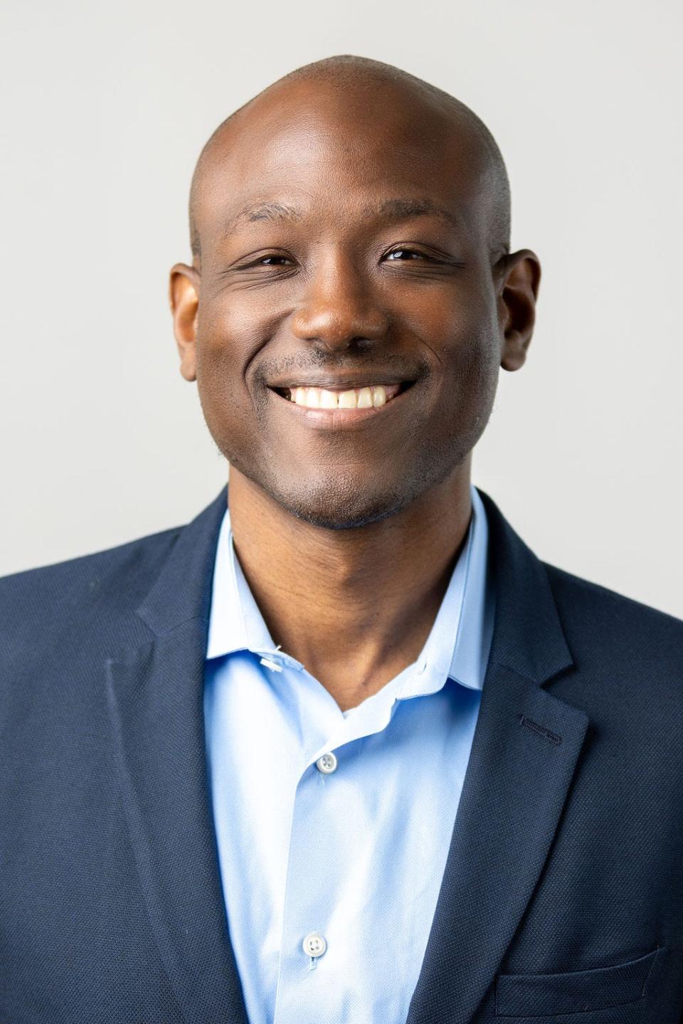 Chris Richardson served as a US diplomat in Nigeria, Nicaragua, Pakistan, and Spain. He currently is General Counsel and COO of BDV Solutions, LLC in Greenville.