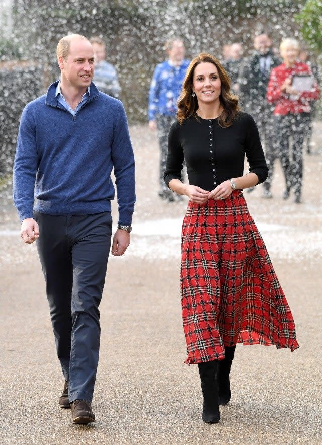 Kate Middleton's Christmas Party Outfit Is So Adorably Festive