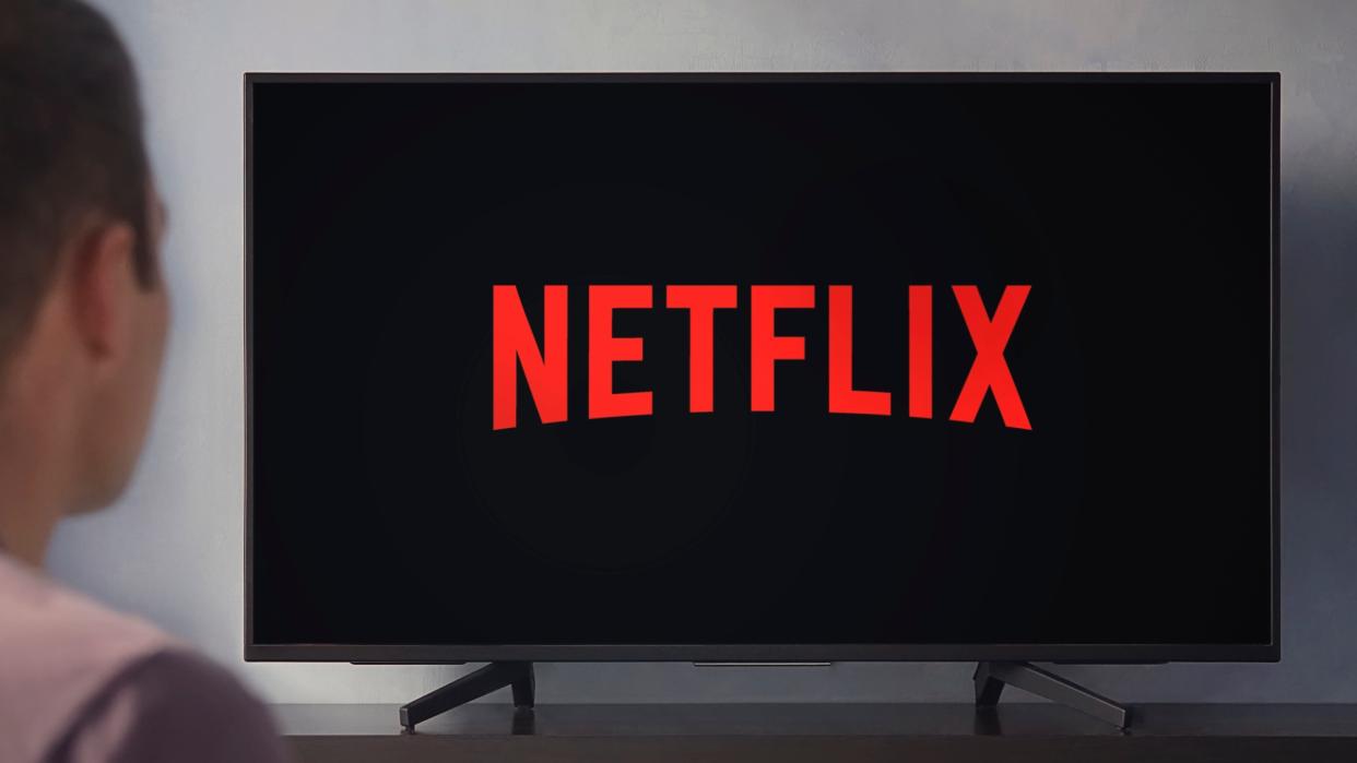  Netflix logo on TV. 