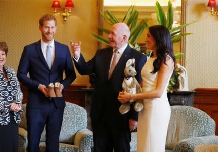 Britain's Prince Harry and wife Meghan, Duchess of Sussex are welcomed by Australia's Governor General Peter Cosgrove and his wife Lynne Cosgrove at Admiralty House during their visit in Sydney, Australia October 16, 2018. REUTERS/Phil Noble/Pool