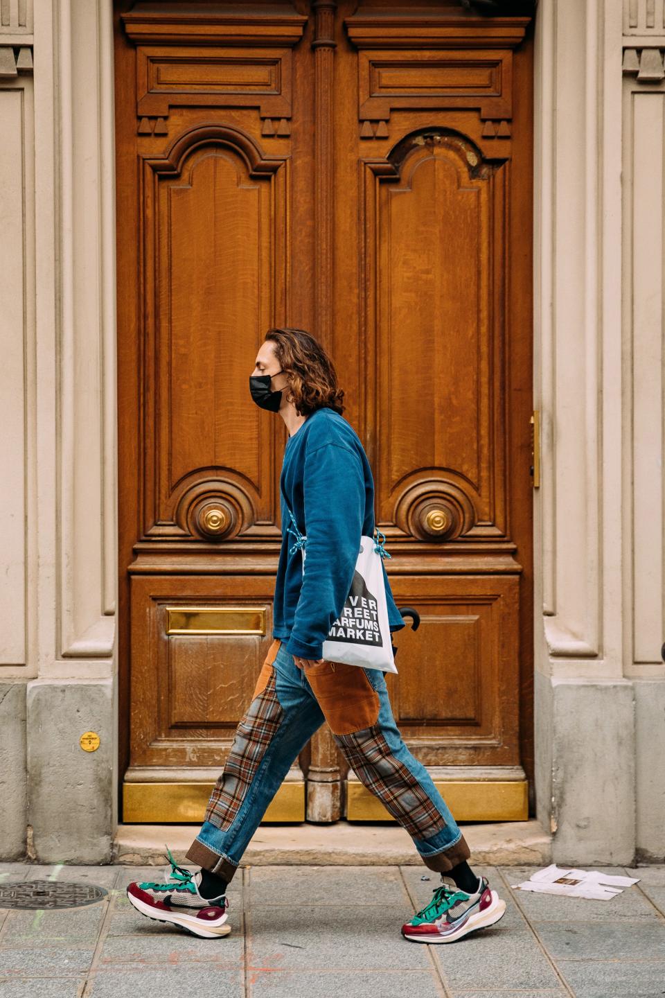 The Best Street Style Photos From the Spring 2022 Menswear Shows in Paris