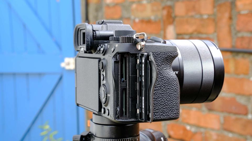 Sony A7 IV attached to tripod