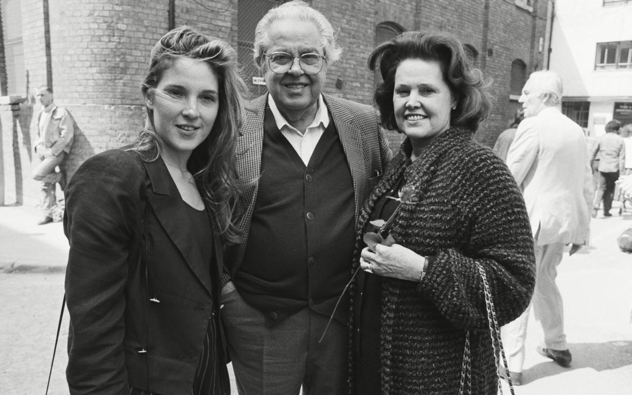 Barbara Broccoli with her father Cubby and her mother Dana, in 1989 - Alan Davidson/Shutterstock