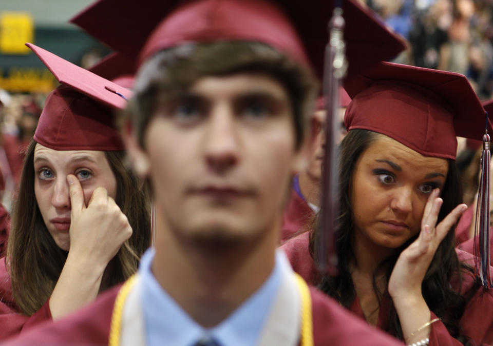 American women entering college are facing a “perfect storm” for debt. (Photo: REUTERS/Larry Downing)