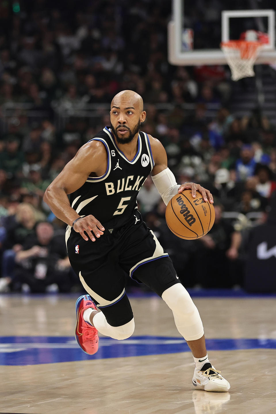 密爾瓦基公鹿Jevon Carter。(Photo by Stacy Revere/Getty Images)