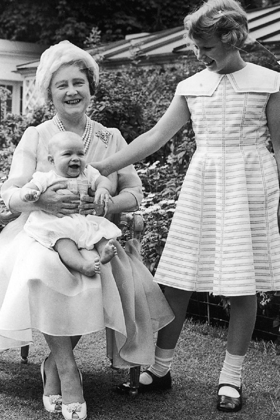 Male royal babies used to wear dresses