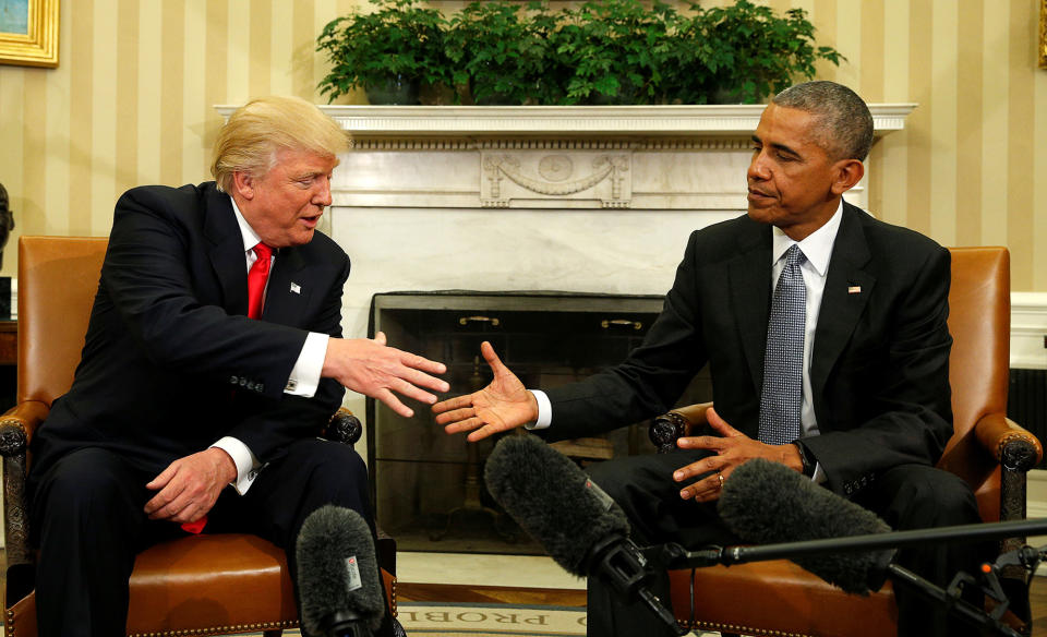 <p>President Barack Obama meets with President-elect Donald Trump in the Oval Office of the White House in Washington November 10, 2016. (Kevin Lamarque/Reuters) </p>