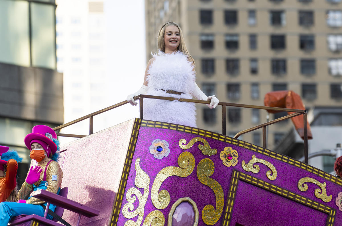 Performers gear up for the Macy's Thanksgiving Day Parade