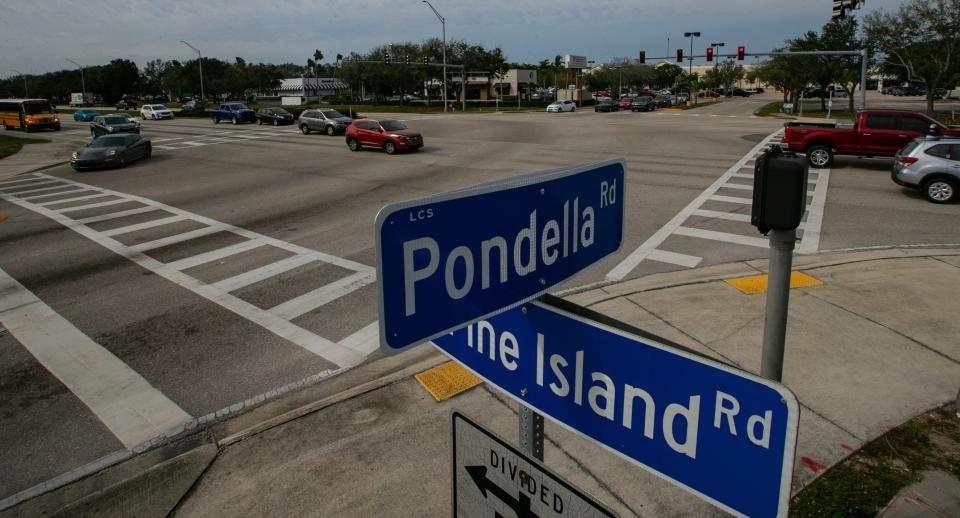 A view of congested traffic along the eastbound lanes of Pine Island Rd. near the Pondella Rd. intersection photographed on Tuesday, January 9, 2024.