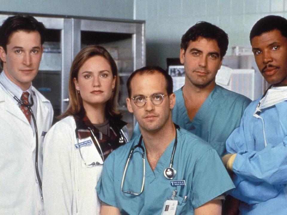 15 Jahre lang retteten die Stars von "Emergency Room" gemeinsam Menschenleben im TV. (Bild: imago/Cinema Publishers Collection)