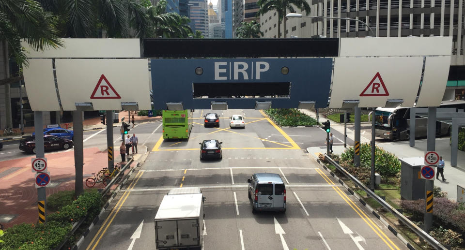 File photo of ERP Gantry in Tanjong Pagar in Singapore. Roads, Expressways, Cars, COE: 6 July 2018 (PHOTO: Abdul Rahman Azhari/Yahoo News Singapore)