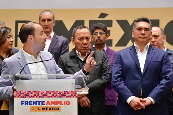 El Frente Amplio revisa firmas