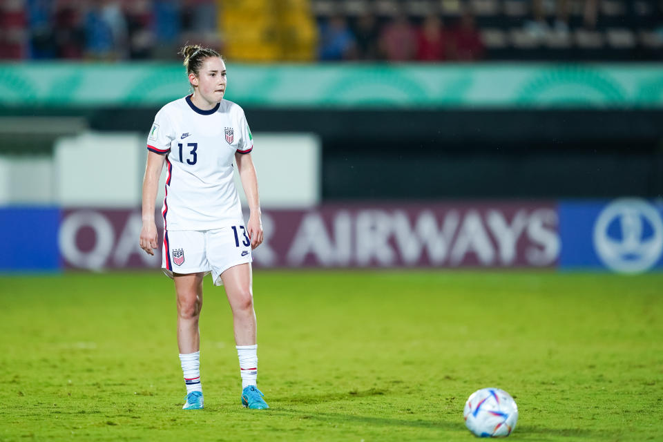 ALAJUELA, COSTA RICA - AUGUST 17: Olivia Moultrie #13 of the USA gets ready for a free kick during a game between Japan and USWNT U-20 at Estadio Alejandro Morera Soto on August 17, 2022 in Alajuela, Costa Rica. (Photo by Daniela Porcelli/ISI Photos/Getty Images)