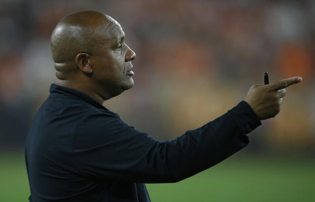 Hue Jackson says he wasn't paid to lose NFL games with the Browns