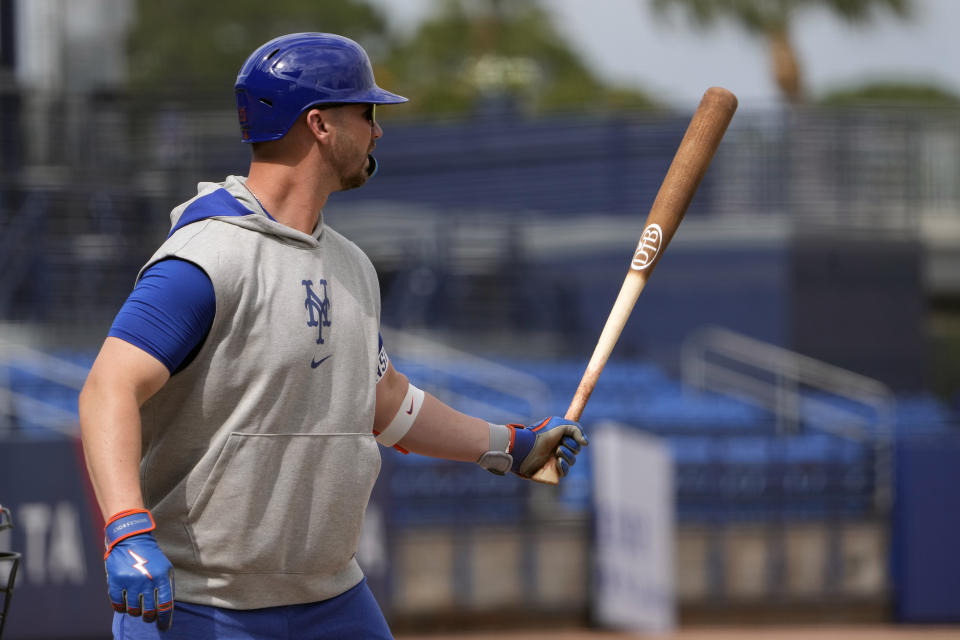 New York Mets' Pete Alonso takes live batting practice during a spring training baseball workout Saturday, Feb. 17, 2024, in Port St. Lucie, Fla. (AP Photo/Jeff Roberson)