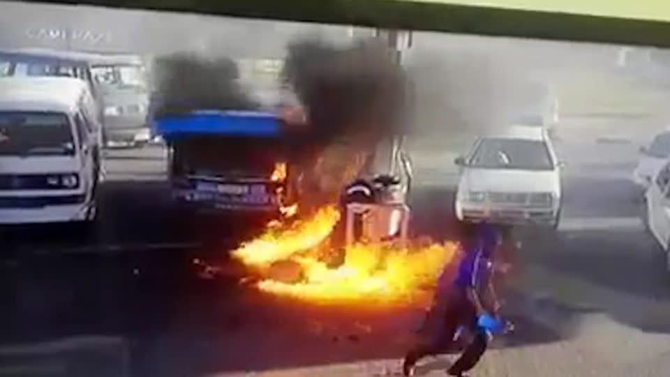 Nearby drivers were sent fleeing when the blaze took off. Source: LiveLeak