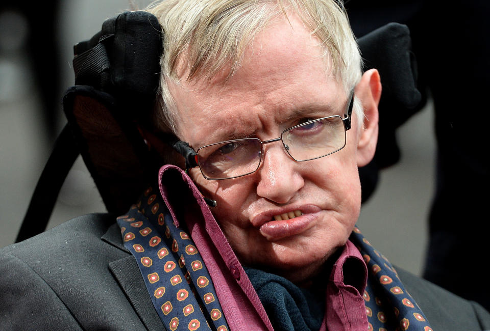 Stephen Hawking lent his brilliant mind to England’s World Cup hopes