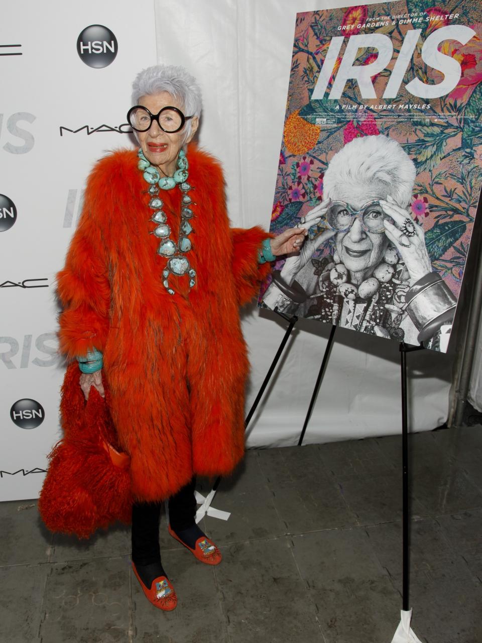 10 Dinge, die Sie noch nicht über Iris Apfel wussten