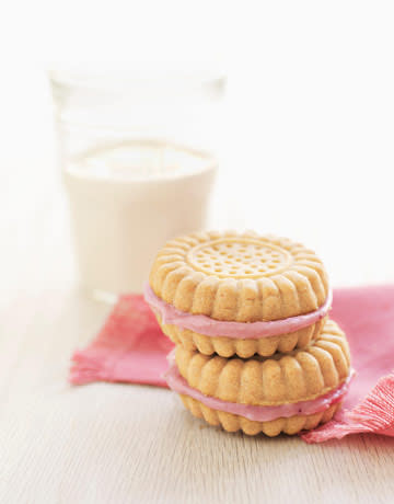 Strawberry Cream-Filled Sandwich Cookies