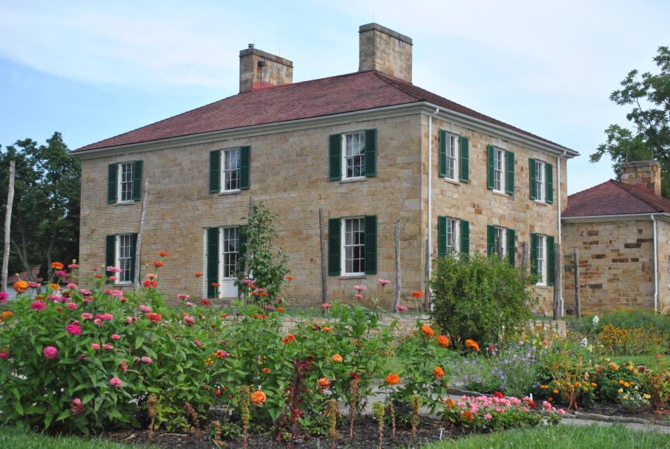 Enjoy a special tea time for Mother's Day at Adena Mansion.