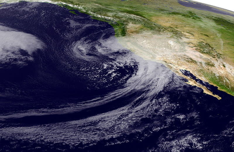 Powerful storm pounds Southern and Central California