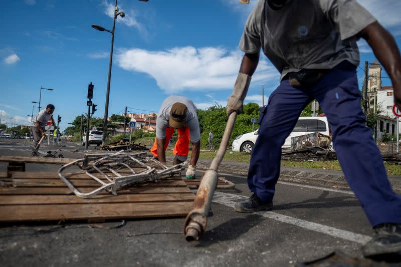 Unrest triggered by COVID-19 curbs spreads to Martinique