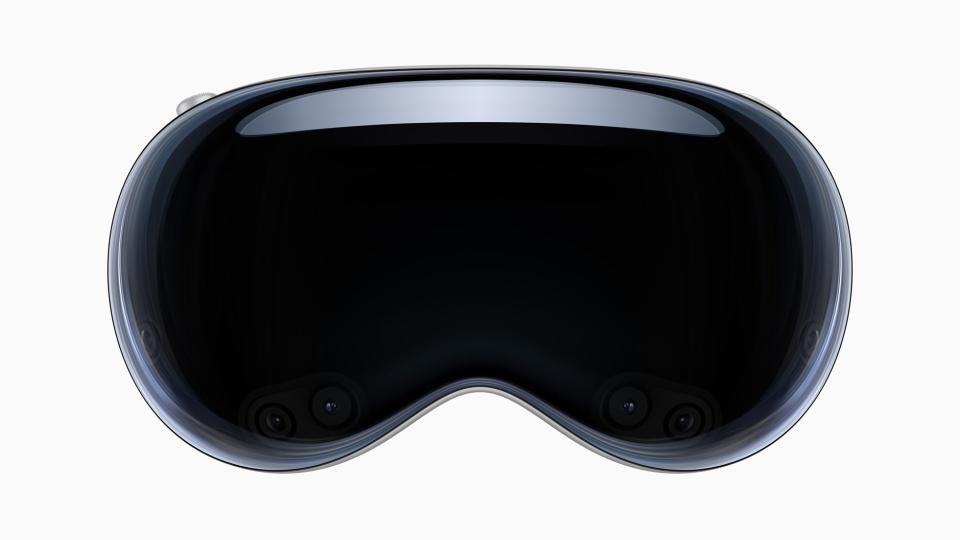 Das Foto zeigt die erste Version der Apple Vision Pro virtual/augmented Reality Brille