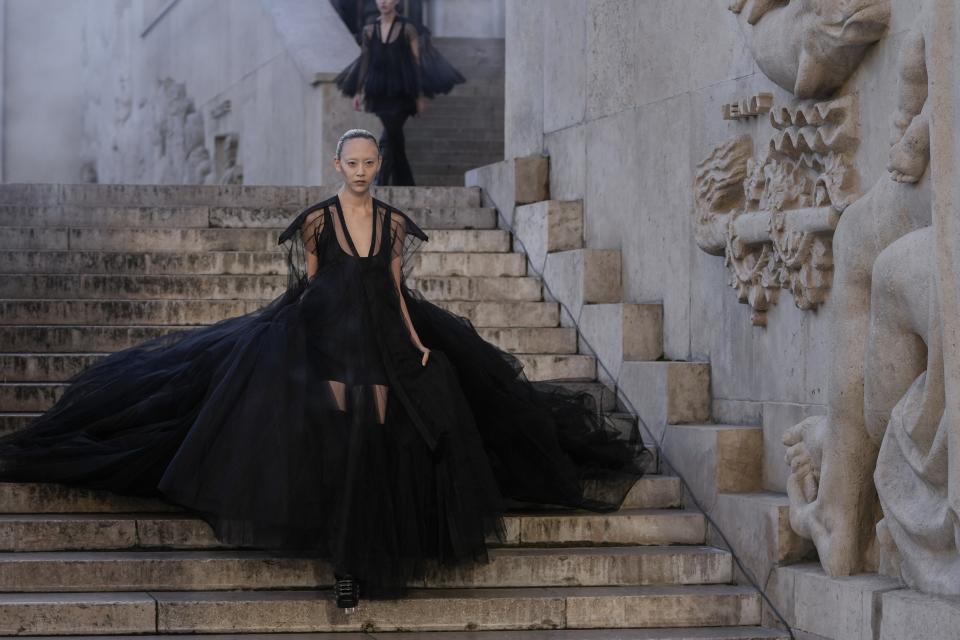 A model wears a creation for the Rick Owens ready-to-wear Spring/Summer 2023 fashion collection presented Thursday, Sept. 29, 2022 in Paris. (AP Photo/Francois Mori)