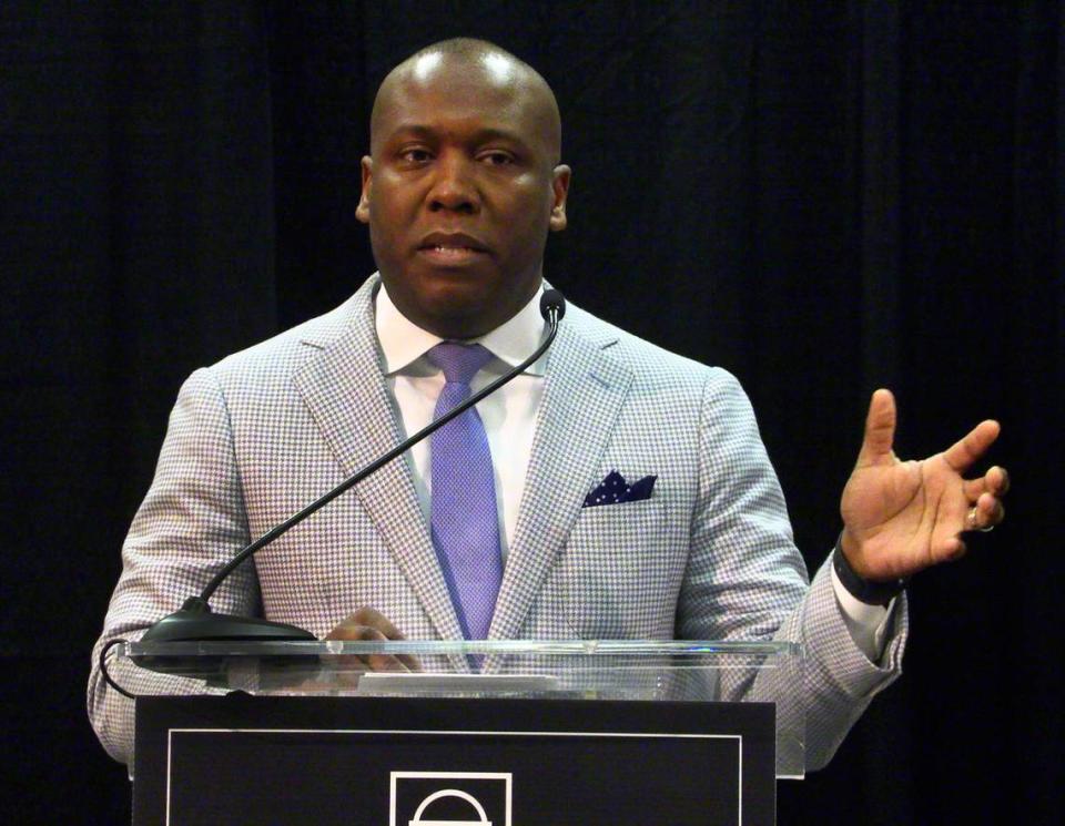 Jerald Mitchell, president and CEO of the Greater Columbus, GA Chamber of Commerce, gives the 2023 economic forecast for the city of Columbus during a luncheon Wednesday afternoon at the Columbus Georgia Convention and Trade Center. 01/25/2023