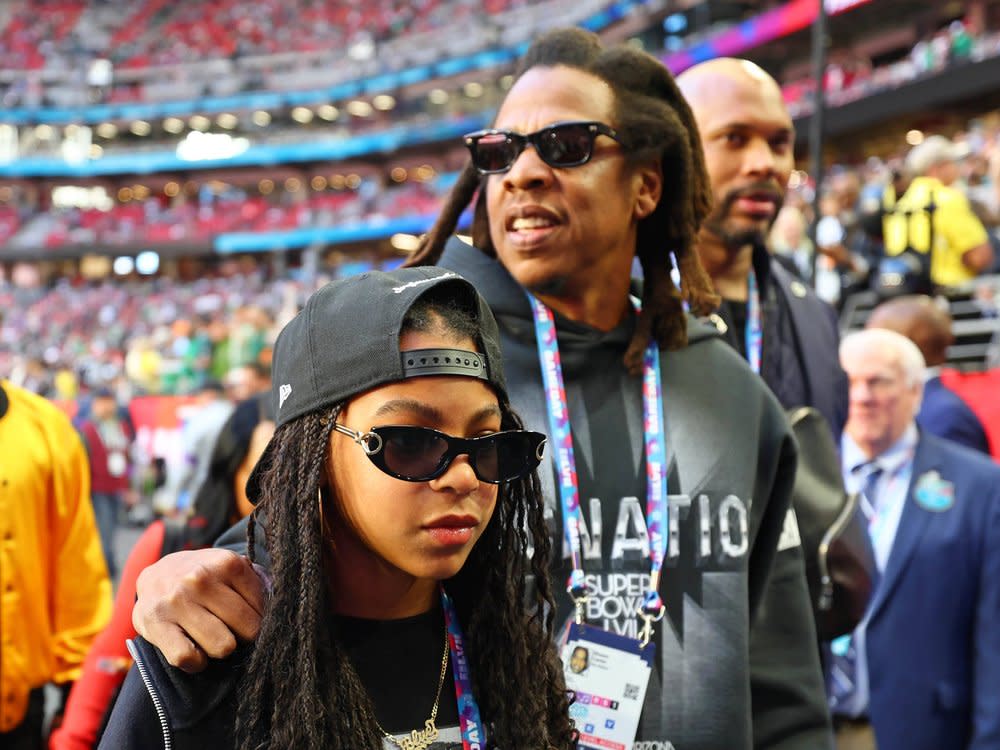 Jay-Z ließ sich den Super Bowl nicht entgehen und brachte Tochter Blue Ivy mit. (Bild: imago images/USA TODAY Network)