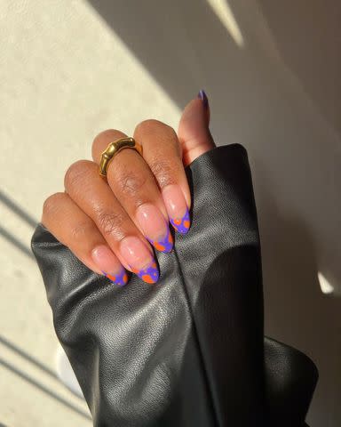 <p>INSTAGRAM: @SHEEKNAILZ</p>