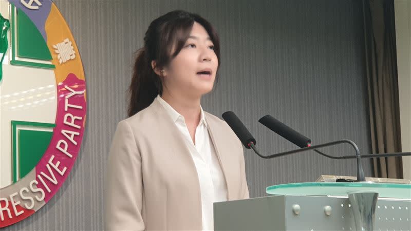 民進黨發言人謝子涵批評國民黨「選舉沒半步，只剩抹黑一步」。（資料照／記者黎冠志攝影）