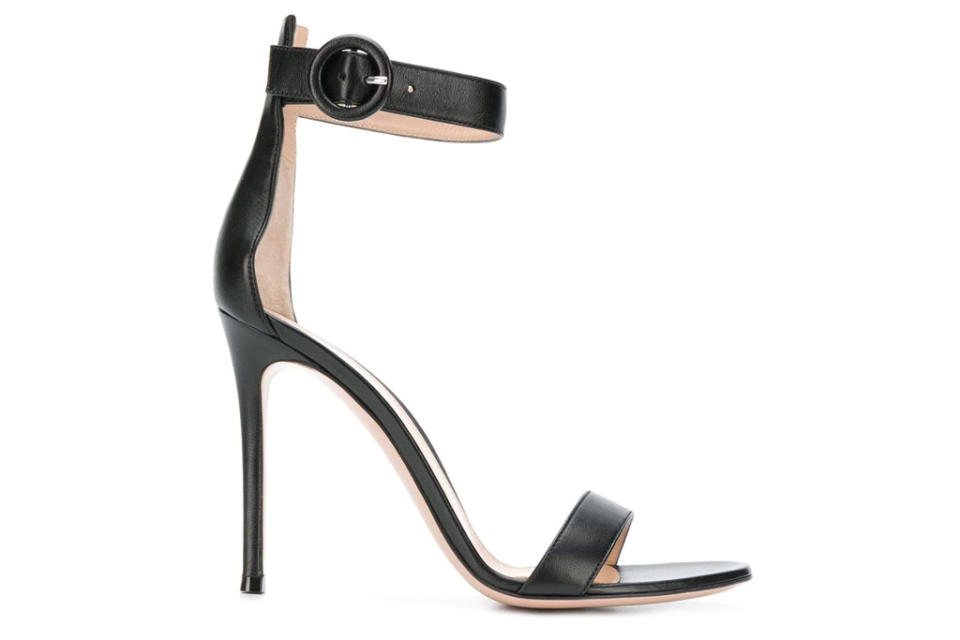 gianvito rossi, sandals, strappy, black