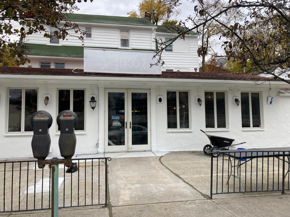 Niko's Greek Taverna, in White Plains since June 2005, has closed. Photographed November 2022