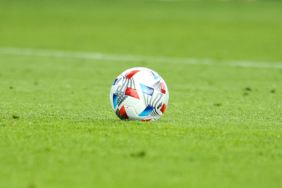 �� Dallas show off superb free-kick routine to pull level in Minnesota