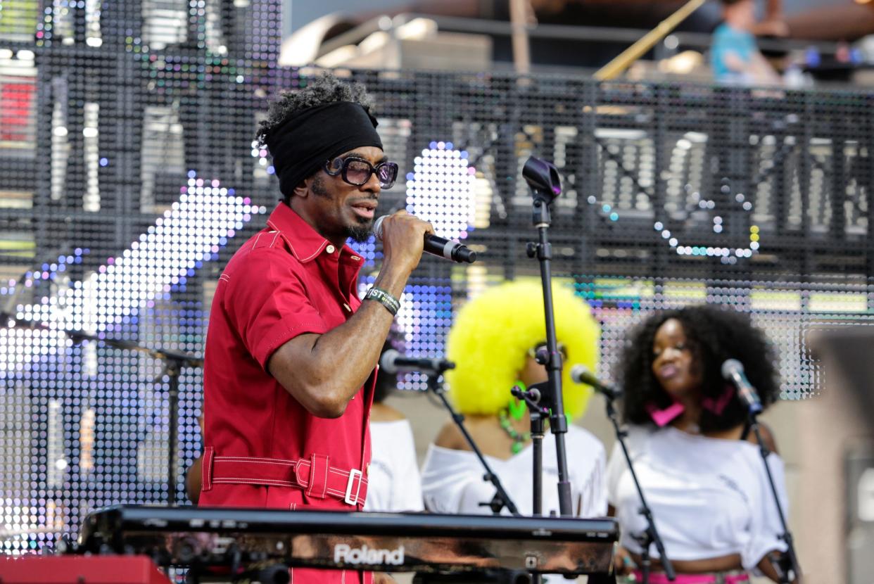 Amp Fiddler performs at the Red Bull Music Academy stage during the 2014 Movement Electronic Music Festival at Hart Plaza in downtown Detroit on Sunday, May 25, 2014.