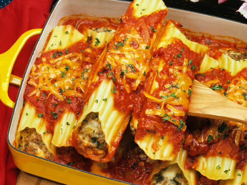 Manicotti pasta