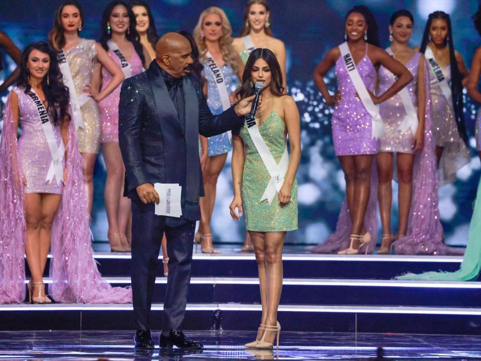 Miss India and Steve Harvey at Miss Universe 2021