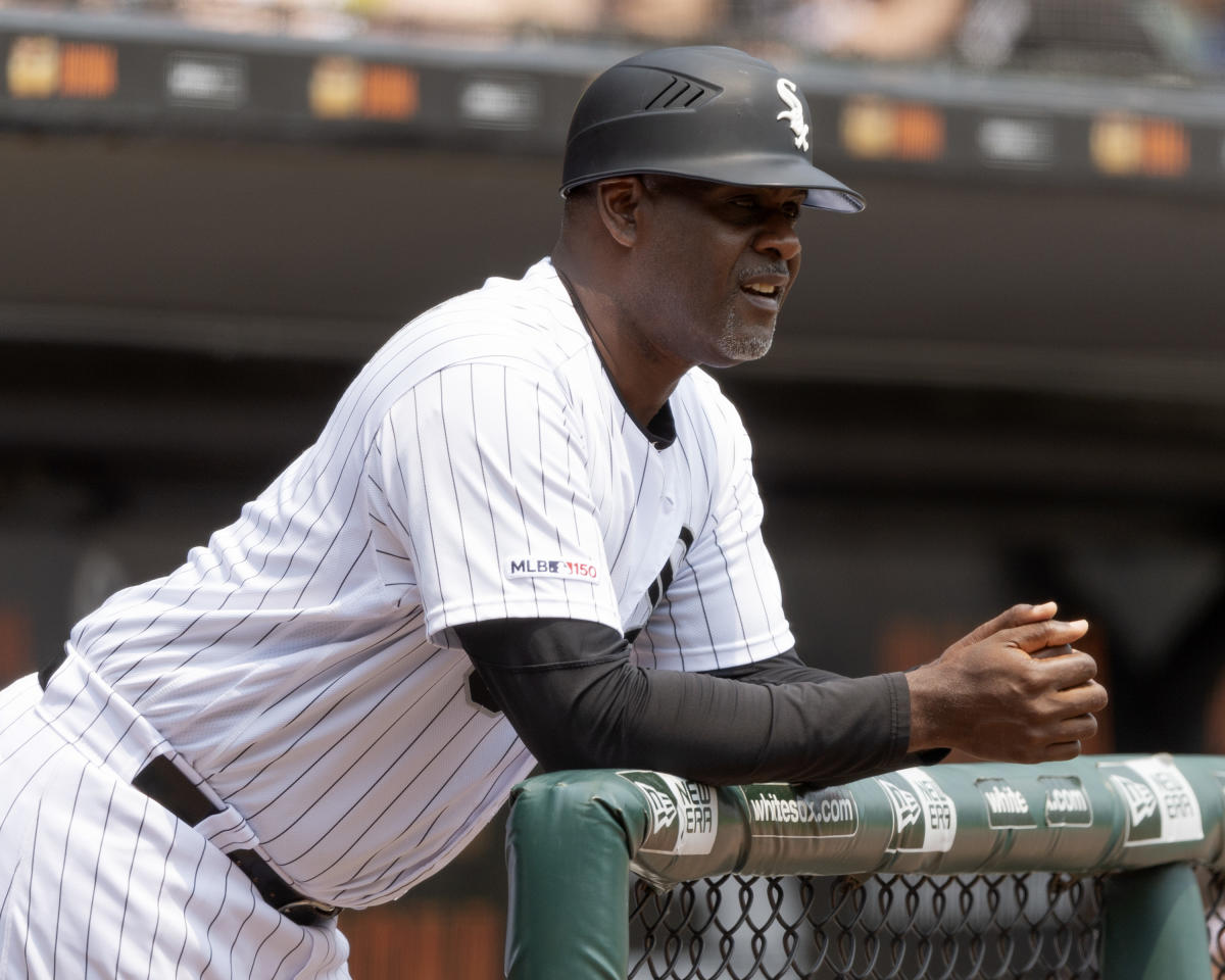 The Chicago White Sox first base coach is named Boston and is wearing Red  Sox : r/baseball