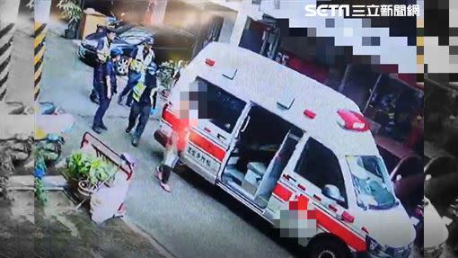 警方到場後，發現女童母親有自殘現象另叫救護車將人送醫。（圖／翻攝畫面）